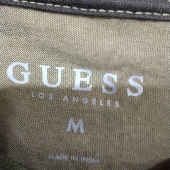 Guess Los Angeles Camo T-shirt Medium - Picture 7 of 10